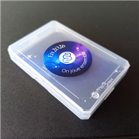 Boîte transparente avec sticker (jeux, cartes)